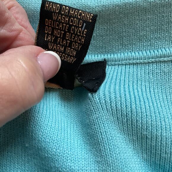 Sandra King Bluse Sleeveless Collared w/Bow Shell Petite L - Picture 4 of 5